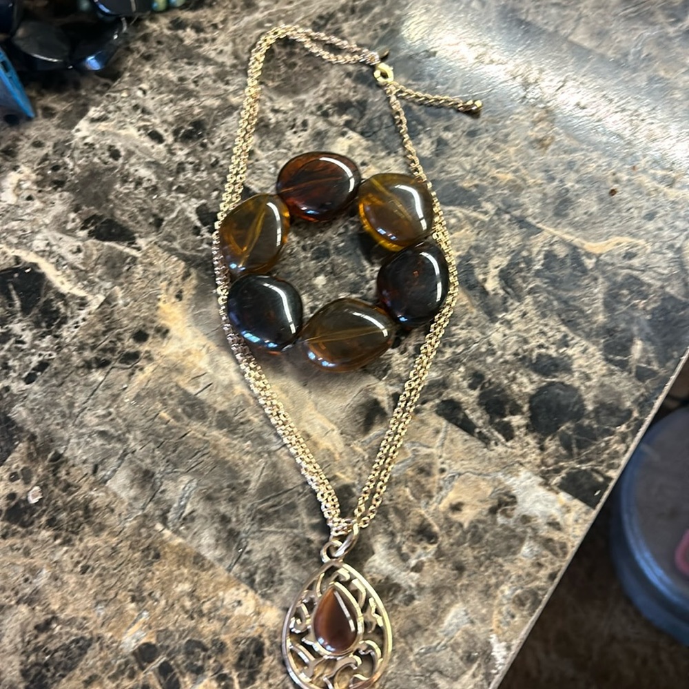 Women’s 10” gold plated necklace with bracelet